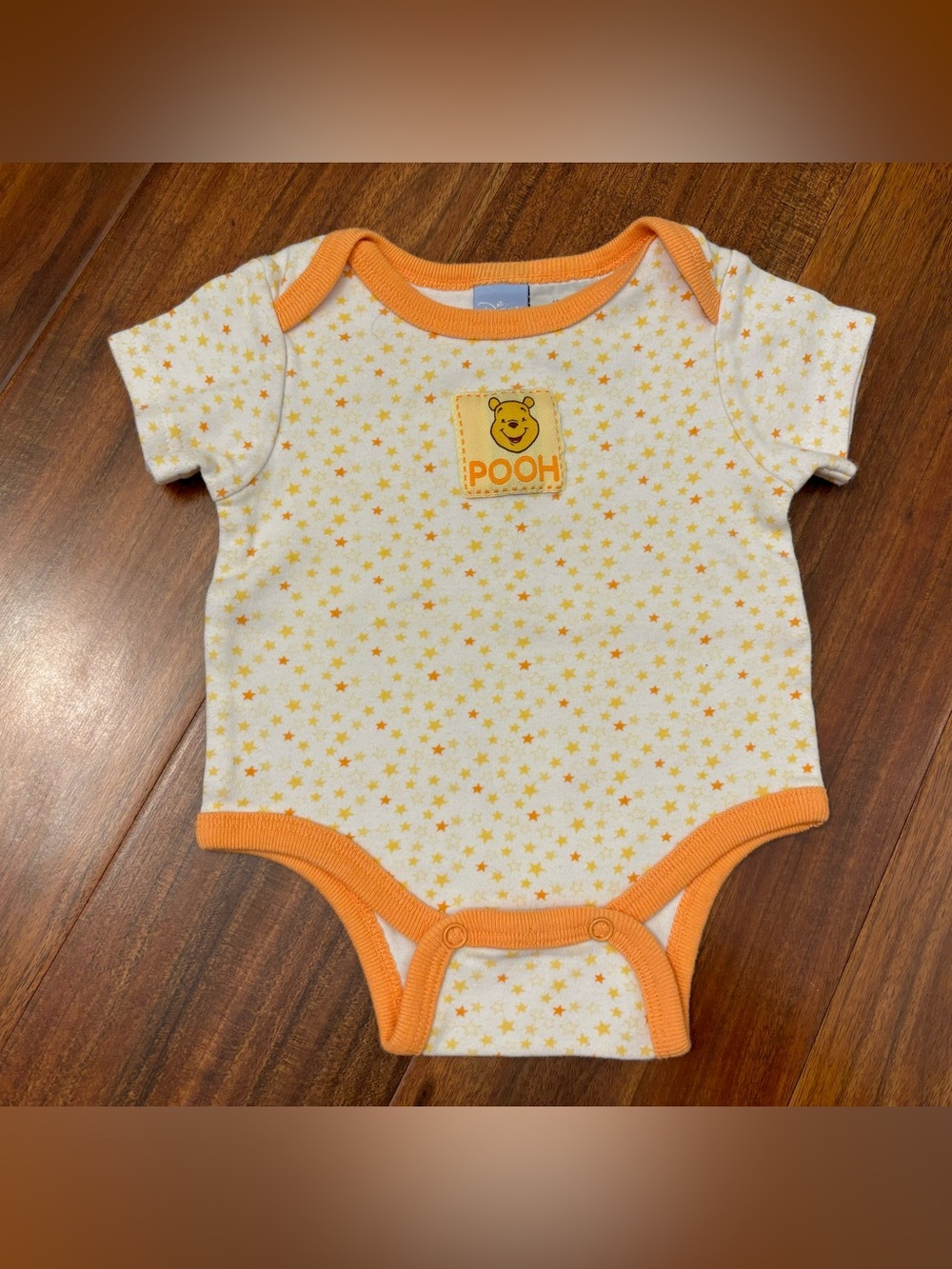 Disney Winnie the Pooh Vintage y2k white/orange star short sleeve onesie